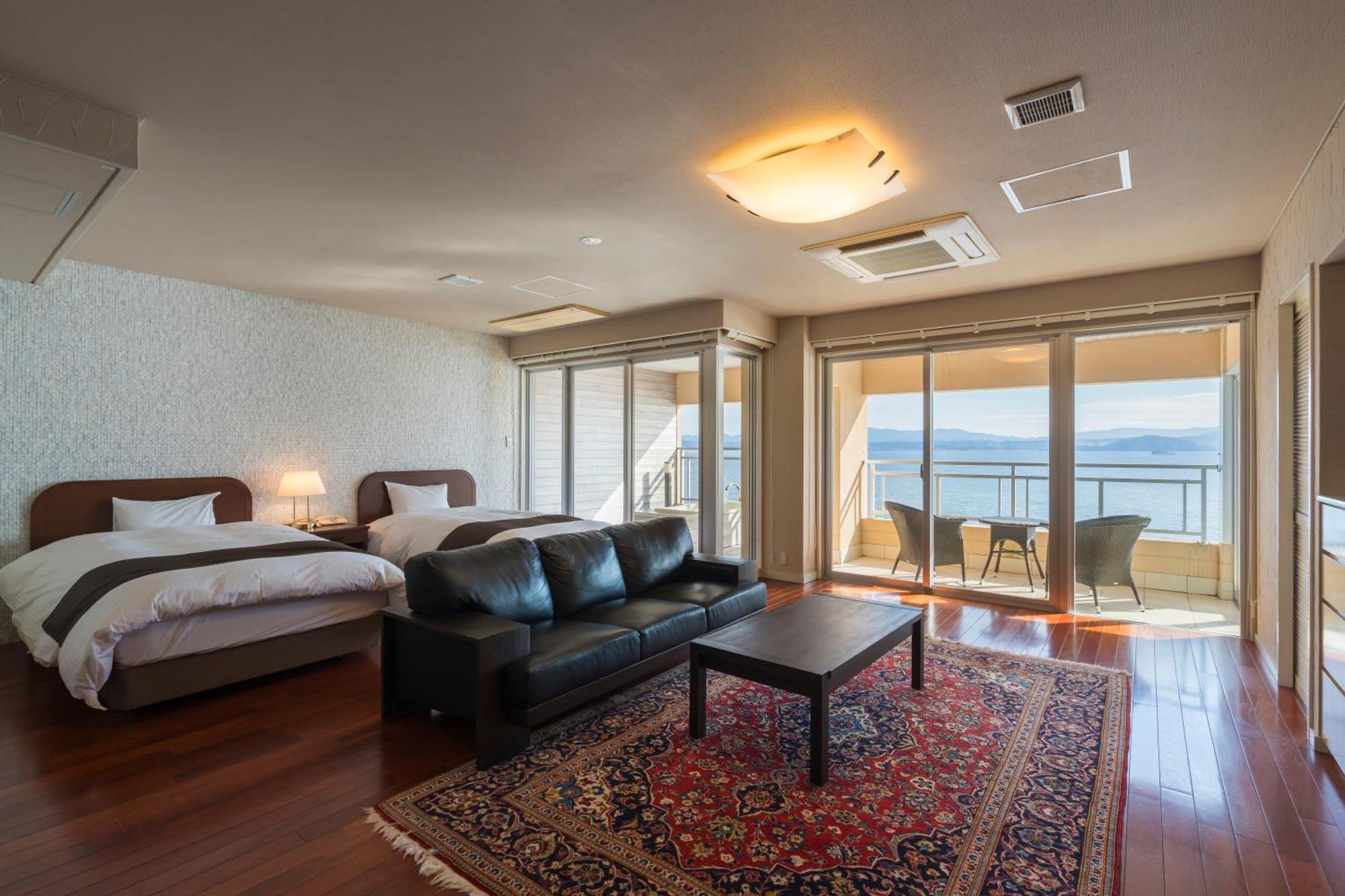 Seaside 3*